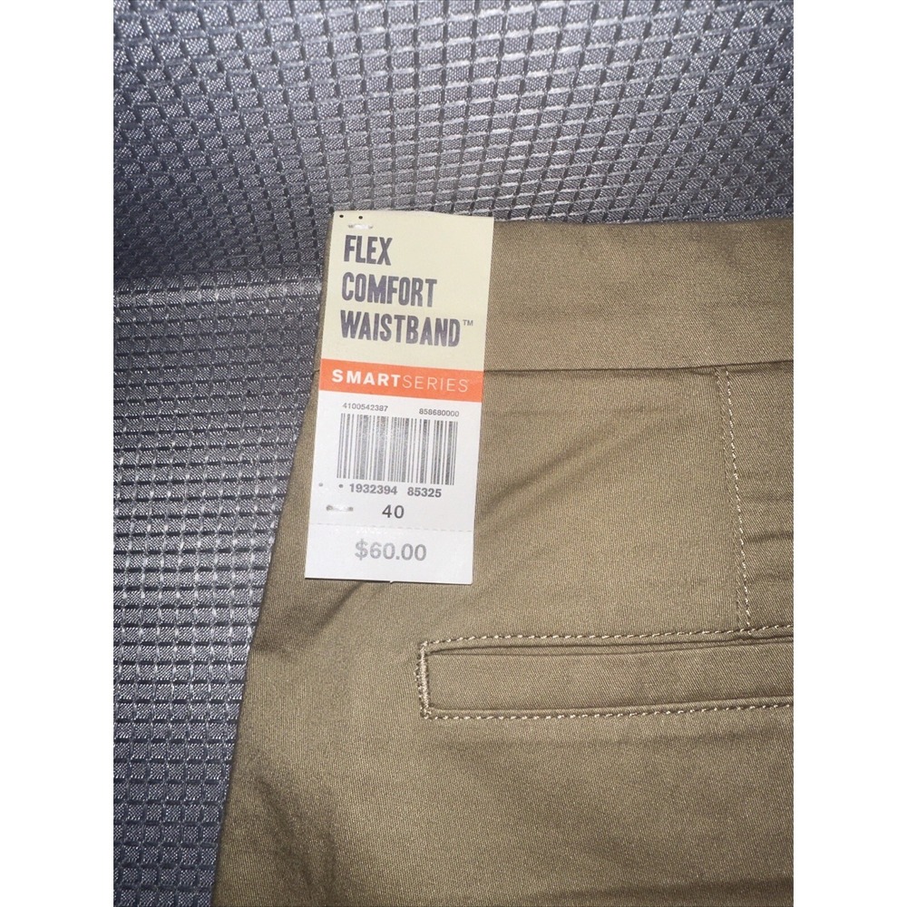 Dockers Ultimate Shorts Mens 40 Supreme Flex Tan Khakis Flat Front Stretch NWT - Picture 6 of 6